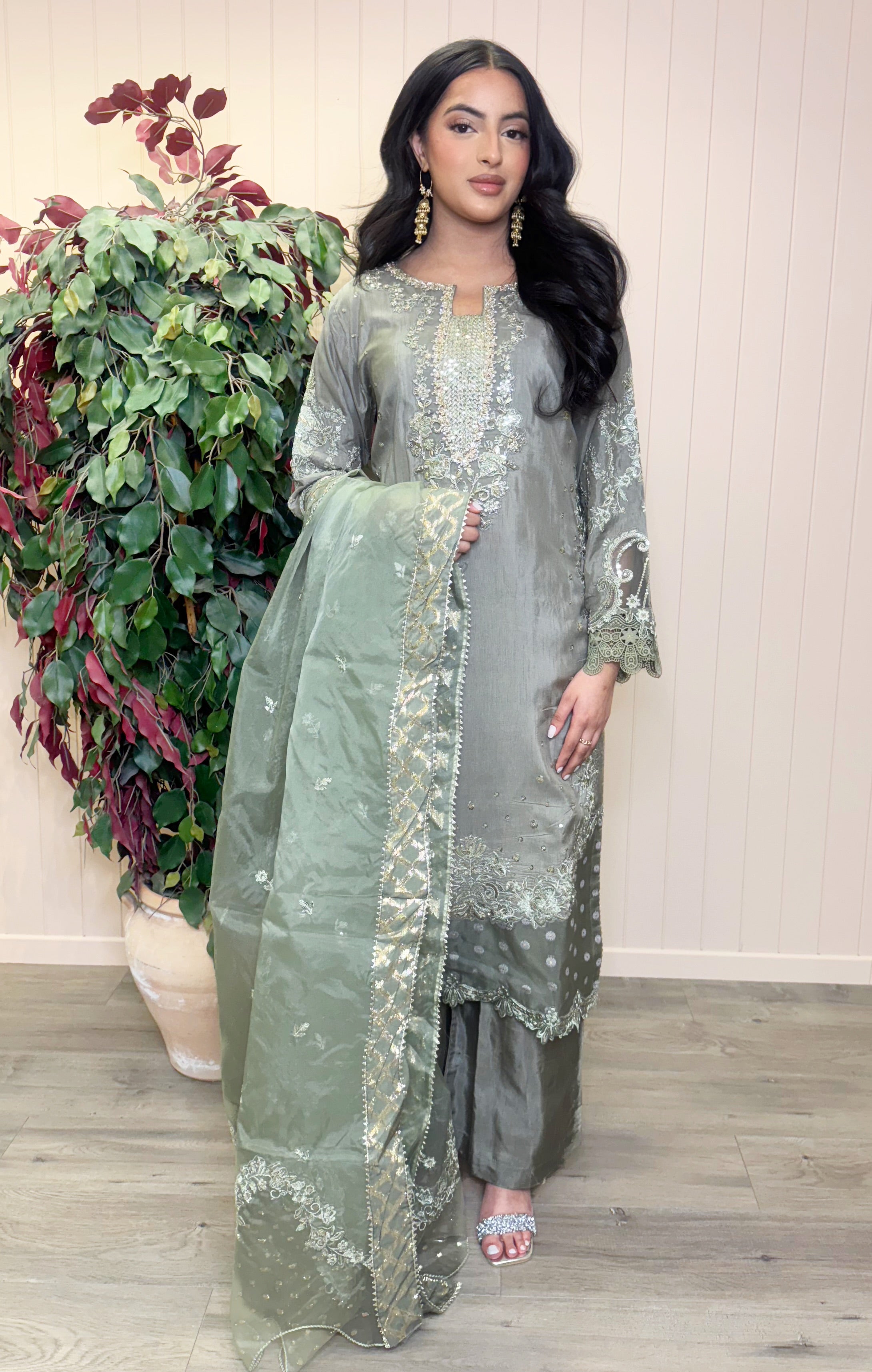 Sahra Willow - SilQ 3 pcs embroidered suit