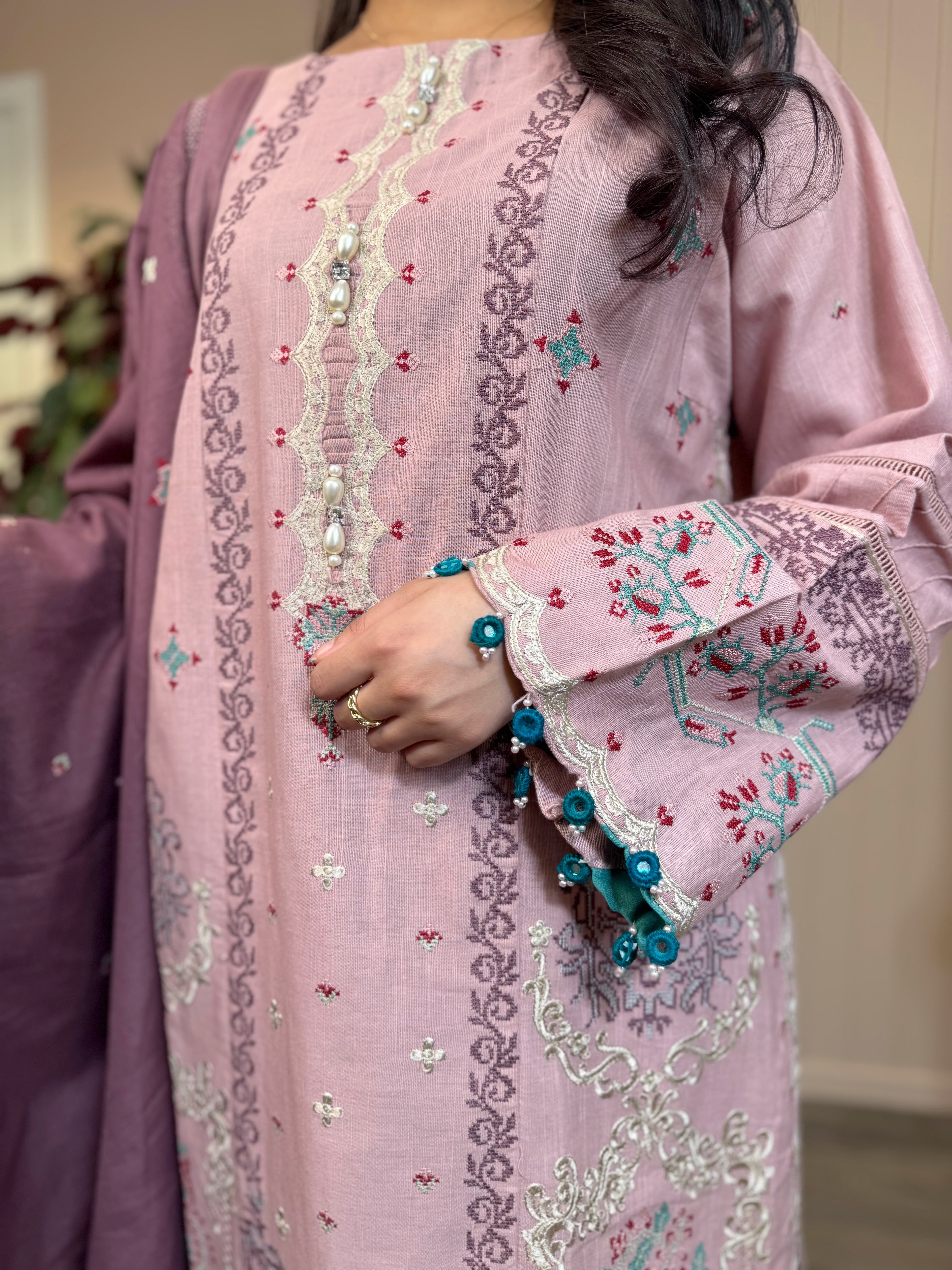 Rose Elina – Embroidered Khaddar Suit