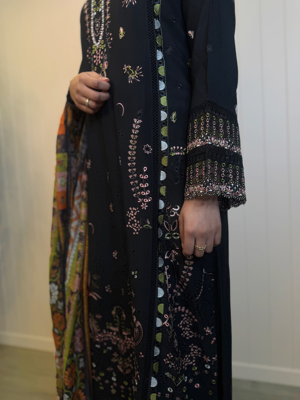 Noir Zahra – Embroidered Dhanak Suit with Khaadi Net Dupatta