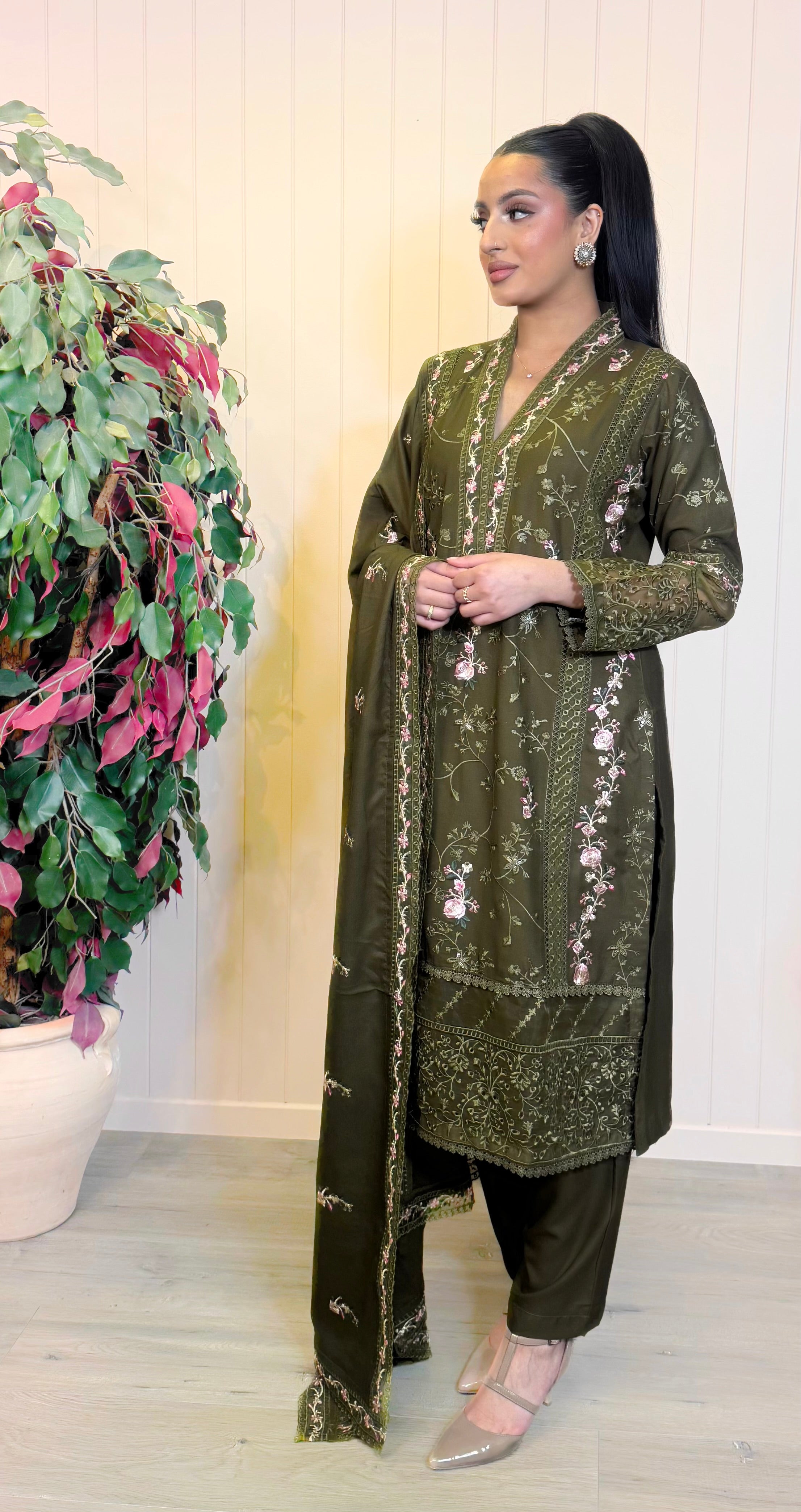 Olive Serene – Embroidered Dhanak Suit