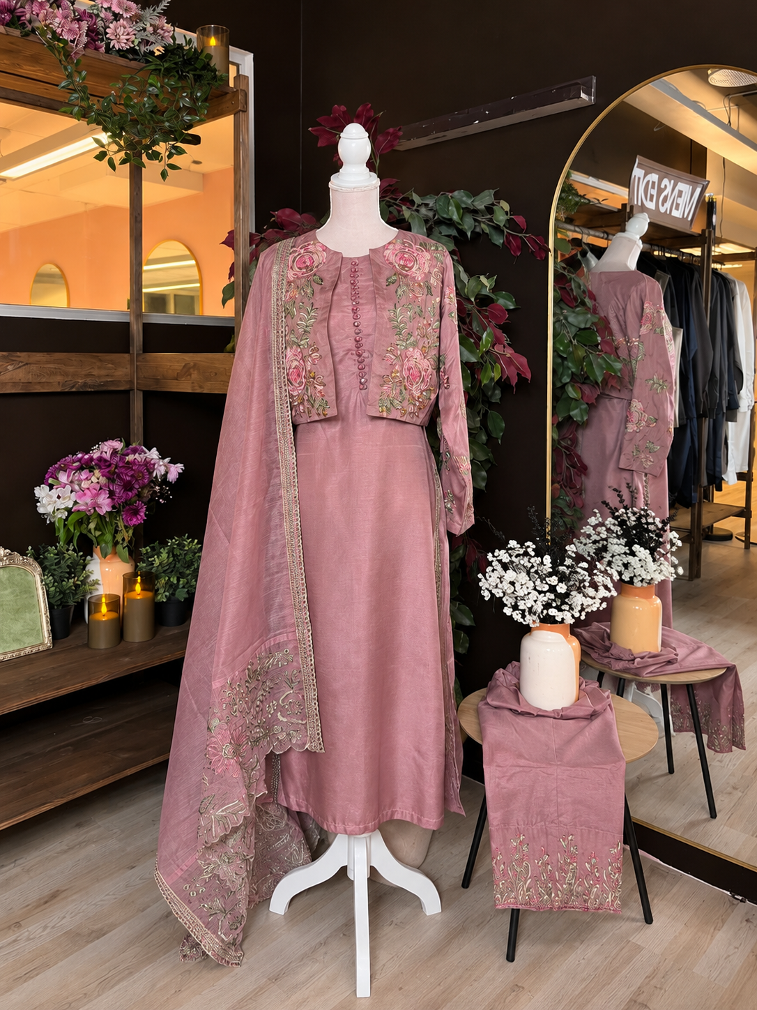 Vintage Floral Jacket-Style Suit