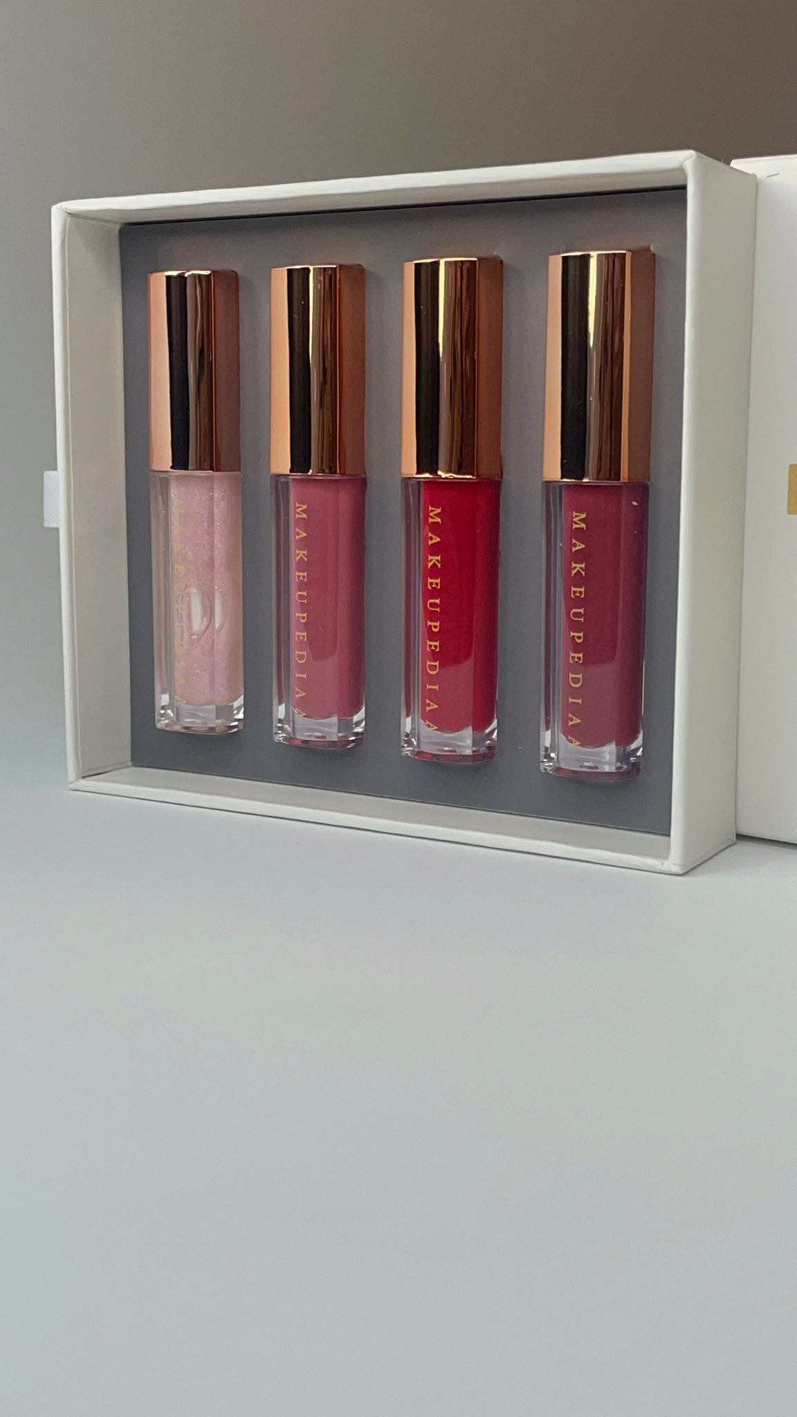 Makeupediaa - Drop dead gorgeous (3 matte & 1 gloss