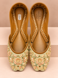Meher Gul – Floral Embroidered Khussa