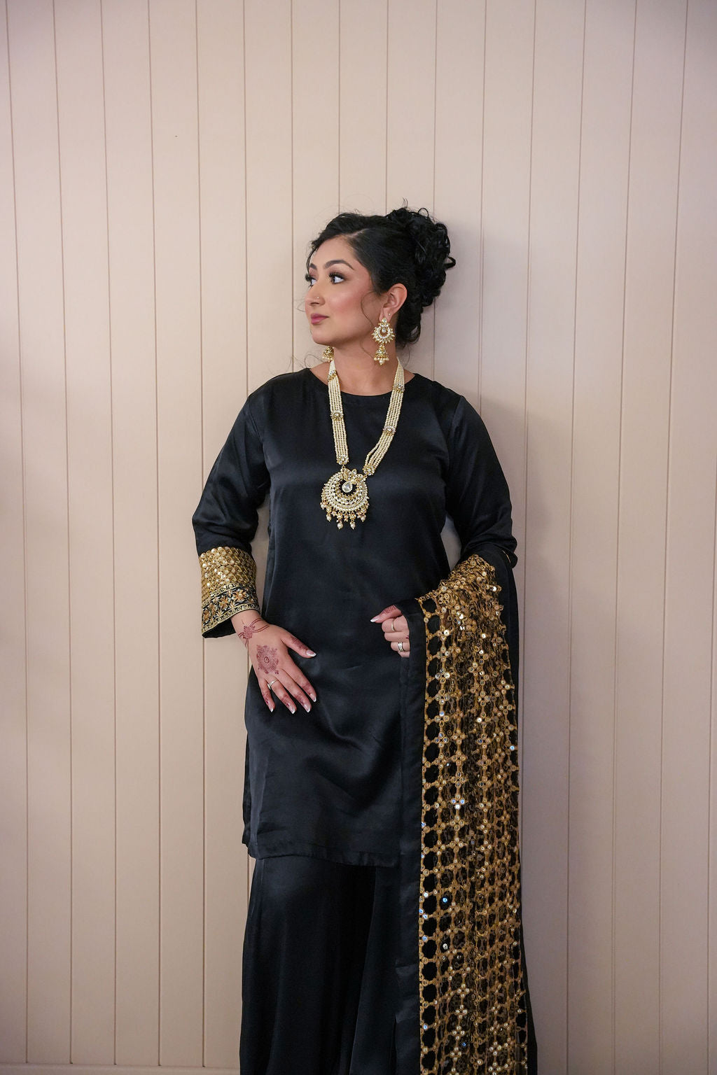 Nooré Zahra - Sheesh dupatta Dress Silk