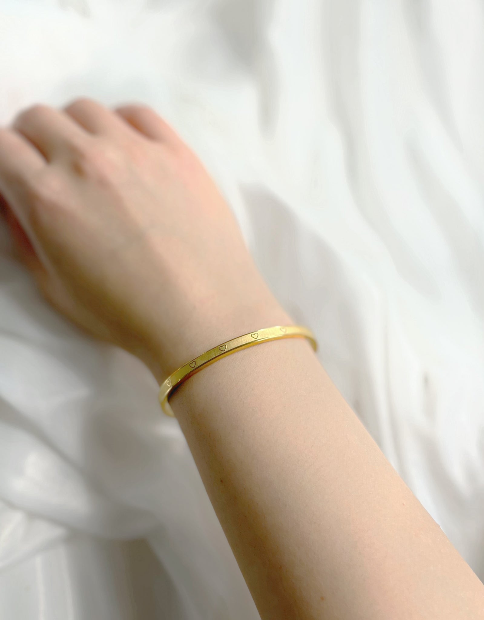 SSL cuff - Prosperous 18K Gold plated